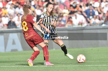 2023-06-04 - Nemanja Matic of AS Roma competes for the ball with Julia Grosso of Juventus FC during the Italian Cup Final between AS Roma vs Juventus FC at Arechi Stadium - FINAL - JUVENTUS FC VS AS ROMA - WOMEN ITALIAN CUP - SOCCER