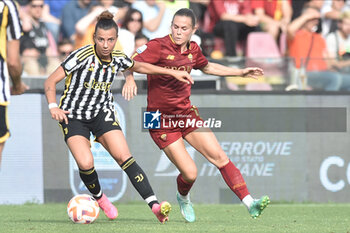 2023-06-04 - Eva Schutzer of Juventus FC competes for the ball with Andressa Alves Da Silva of AS Roma during the Italian Cup Final between AS Roma vs Juventus FC at Arechi Stadium - FINAL - JUVENTUS FC VS AS ROMA - WOMEN ITALIAN CUP - SOCCER