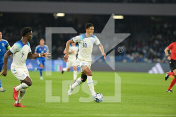 2023-03-23 - Jude Bellingham (10) England control the ball during the EURO 2024 qualifying football match between Italy vs England on March 23, 2023 at the Stadium Maradona in Naples, Italy - EURO 2024 QUALIFYING - ITALY VS ENGLAND - UEFA EUROPEAN - SOCCER