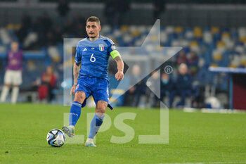 2023-03-23 - Marco Verratti (6) Italy control the ball during the EURO 2024 qualifying football match between Italy vs England on March 23, 2023 at the Stadium Maradona in Naples, Italy - EURO 2024 QUALIFYING - ITALY VS ENGLAND - UEFA EUROPEAN - SOCCER