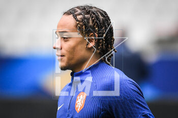 2023-03-23 - Xavi SIMONS of Netherlands during the training of the Netherlands team ahead of the UEFA Euro 2024, European Qualifiers football match between France and Netherlands, on March 23, 2023 at Stade de France in Saint-Denis near Paris, France - FOOTBALL - FRANCE V NETHERLANDS - TRAINING AND PRESS CONFERENCE - UEFA EUROPEAN - SOCCER