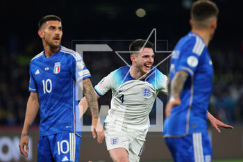 2023-03-23 - Declan Rice of England celebrates after scoring 0-1 goal during the UEFA Euro 2024, European Qualifiers, Group C football match between Italy and England on March 23, 2023 at Stadio Diego Armando Maradona in Naples, Italy - FOOTBALL - EURO 2024 - QUALIFYING - ITALY V ENGLAND - UEFA EUROPEAN - SOCCER