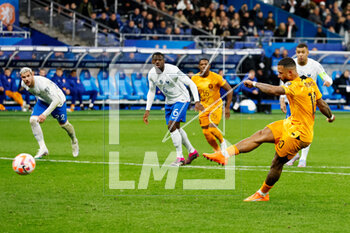 2023-03-24 - Memphis Depay of the Netherlands takes a penalty kick during the UEFA Euro 2024, European Qualifiers, Group B football match between France and Netherlands on March 24, 2023 at Stade de France in Saint-Denis near Paris, France - FOOTBALL - EURO 2024 - QUALIFYING - FRANCE V NETHERLANDS - UEFA EUROPEAN - SOCCER