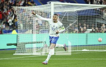 2023-03-25 - Kylian Mbappe of France celebrates his first goal during the UEFA Euro 2024, European Qualifiers, Group B football match between France and Netherlands on March 24, 2023 at Stade de France in Saint-Denis near Paris, France - FOOTBALL - EURO 2024 - QUALIFYING - FRANCE V NETHERLANDS - UEFA EUROPEAN - SOCCER