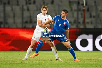 2023-06-28 - Norway U21’s Henrik Heggheim in action against Italy U21’s Lorenzo Colombo during the third qualifying round UEFA European Under-21 Championship 2023 soccer match Italy U21 vs. Norway U21 at the Cluj Arena stadium in Cluj Napoca, Romania, 28nd of June 2023 - UNDER 21 MEN - ITALY VS NORWAY - UEFA EUROPEAN - SOCCER