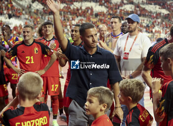 2023-06-17 - Former Red Devils captain Eden Hazard greets fans during a ceremony for the end of his career with the Belgian national team Red Devils following the UEFA Euro 2024, European Qualifiers, Group F, football match between Belgium and Austria on June 17, 2023 at King Baudouin Stadium in Brussels, Belgique - FOOTBALL - EURO 2024 - QUALIFYING - BELGIUM V AUSTRIA - UEFA EUROPEAN - SOCCER