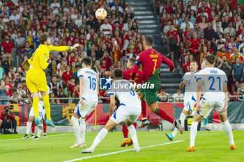 2023-06-17 - Ibrahim Sehic of Bosnia and Herzegovina punches the ball during the UEFA Euro 2024, European Qualifiers, Group J, football match between Portugal and Bosnia and Herzegovina on June 17, 2023 at Estádio do SL Benfica in Lisbon, Portugal - FOOTBALL - EURO 2024 - QUALIFYING - PORTUGAL V BOSNIA HERZEGOVINA - UEFA EUROPEAN - SOCCER