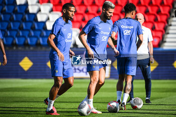 2023-09-06 - Jean-Clair TODIBO of France and Olivier GIROUD of France during the training of the French team ahead of the UEFA Euro 2024, European Qualifiers football match between France and Ireland, on September 6, 2023 at Parc des Princes Stadium in Paris, France - FOOTBALL - EURO 2024 - FRANCE V REPUBLIC OF IRELAND - TRAINING AND PRESS CONFERENCE - UEFA EUROPEAN - SOCCER