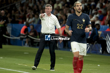 2023-09-07 - Coach of Ireland Stephen Kenny during the UEFA Euro 2024, European Qualifiers Group B football match between France and Republic of Ireland on September 7, 2023 at Parc des Princes stadium in Paris, France - FOOTBALL - EURO 2024 - QUALIFYING - FRANCE V REPUBLIC OF IRELAND - UEFA EUROPEAN - SOCCER