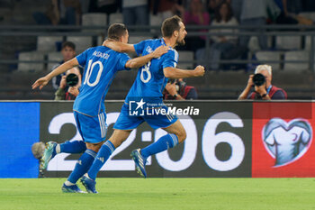 2023-10-14 - Giacomo Bonaventura of Italy celebrates after scoring a goal with Giacomo Raspadori of Italy - UEFA EURO 2024 QUALIFIERS - ITALY VS MALTA - UEFA EUROPEAN - SOCCER