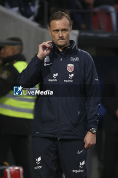 2023-10-17 - Jan Peder Jalland Head Coach  of Norway  during Italy U21  vs Norway U21, 3° match of European Qualifiers 2025 group A, game at GNerone Claudio Druso in Bolzano - Bolzen (BZ), Italy, on October 17, 2023. - 2025 UEFA EURO UNDER 21 QUALIFIERS - ITALY VS NORWAY - UEFA EUROPEAN - SOCCER