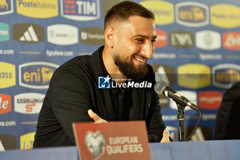 2023-10-13 - Gianluigi Donnarumma (Italy) speaks with the media during a press conference at Stadio San Nicola on October 13, 2023 in Bari, Italy. - PRESS CONFERENCE ITALY - UEFA EUROPEAN - SOCCER