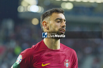 2023-10-13 - Bruno Fernandes of Portugal during the UEFA Euro 2024, European Qualifiers, Group J, football match between Portugal and Slovakia on October 13, 2023 at Estadio do Dragao in Porto, Portugal - FOOTBALL - EURO 2024 - QUALIFYING - PORTUGAL V SLOVAKIA - UEFA EUROPEAN - SOCCER