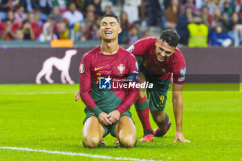 2023-10-13 - Cristiano Ronaldo and Goncalo Ramos of Portugal during the UEFA Euro 2024, European Qualifiers, Group J, football match between Portugal and Slovakia on October 13, 2023 at Estadio do Dragao in Porto, Portugal - FOOTBALL - EURO 2024 - QUALIFYING - PORTUGAL V SLOVAKIA - UEFA EUROPEAN - SOCCER