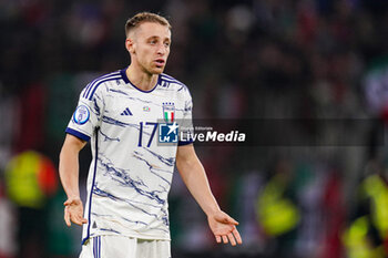 2023-11-20 - Davide Frattesi of Italy during the UEFA Euro 2024, Qualifiers Group C football match between Ukraine and Italy on November 20, 2023 at BayArena in Leverkusen, Germany - FOOTBALL - EURO 2024 - QUALIFYING - UKRAINE V ITALY - UEFA EUROPEAN - SOCCER