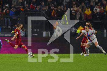 2023-03-21 - Manuela Giugliano of AS Roma Women during the Quarter-finals, 1st leg UEFA Women's Champions League between A.S. Roma and FC Barcelona on March 21, 2023 at the Stadio Olimpico in Rome. - AS ROMA VS FC BARCELONA - UEFA CHAMPIONS LEAGUE WOMEN - SOCCER