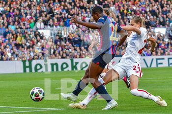 2023-03-29 - Wenninger (Roma) contrast Oshoala (Barcellona) - FC BARCELONA VS AS ROMA - UEFA CHAMPIONS LEAGUE WOMEN - SOCCER