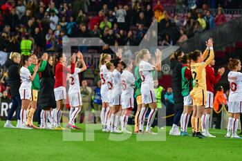 2023-03-29 - Roma Greets the fans - FC BARCELONA VS AS ROMA - UEFA CHAMPIONS LEAGUE WOMEN - SOCCER