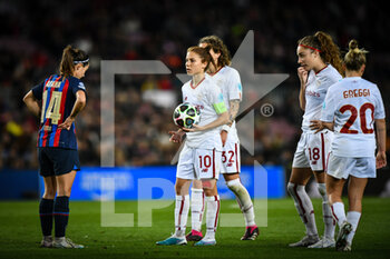 2023-03-29 - Manuela Giugliano (AS Roma Fem) during a Woman's Champions League match between FC Barcelona Femaní and AS Roma Fem at Spotify Camp Nou, in Barcelona, Spain on March 29, 2023. (Photo / Felipe Mondino) - FC BARCELONA VS AS ROMA - UEFA CHAMPIONS LEAGUE WOMEN - SOCCER