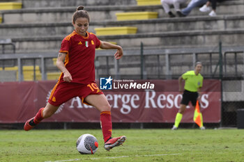 2023-10-18 - Manuela Giugliano of A.S. Roma Women during the Round 2, second leg of the UEFA Women's Champions League between F.C. Vorskla vs A.S. Roma, 18 October 2023 at the Stadio Tre Fontane in Rome, Italy. - AS ROMA VS FC VORSKLA - UEFA CHAMPIONS LEAGUE WOMEN - SOCCER