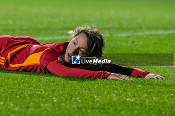 2023-12-20 - Valentina Giacinti (AS Roma) during the UEFA Women’s Champions League 2023/24 group stage group C match between  AS Roma vs Paris Saint Germain FC at the Tre Fontane stadium Rome on 20 December 2023. - ROMA VS PARIS SAINT-GERMAIN - UEFA CHAMPIONS LEAGUE WOMEN - SOCCER