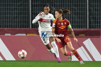 2023-12-20 - Manuela Giugliano (AS Roma) Grace Geyoro of Paris Saint-Germain during the UEFA Women’s Champions League 2023/24 group stage group C match between  AS Roma vs Paris Saint Germain FC at the Tre Fontane stadium Rome on 20 December 2023. - ROMA VS PARIS SAINT-GERMAIN - UEFA CHAMPIONS LEAGUE WOMEN - SOCCER