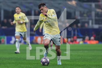 2023-02-22 - Otavio of FC Porto in action during the UEFA Champions League 2022/23 Round of 16 - First leg football match between FC Internazionale and FC Porto at Giuseppe Meazza Stadium, Milan, Italy on February 22, 2023 - INTER - FC INTERNAZIONALE VS FC PORTO - UEFA CHAMPIONS LEAGUE - SOCCER