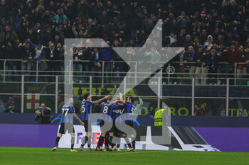 2023-02-22 - Romelu Lukaku of FC Internazionale celebrates with his team mates after scoring a goal during the UEFA Champions League 2022/23 Round of 16 - First leg football match between FC Internazionale and FC Porto at Giuseppe Meazza Stadium, Milan, Italy on February 22, 2023 - INTER - FC INTERNAZIONALE VS FC PORTO - UEFA CHAMPIONS LEAGUE - SOCCER
