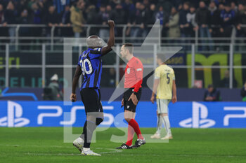 2023-02-22 - Romelu Lukaku of FC Internazionale celebrates after scoring a goal during the UEFA Champions League 2022/23 Round of 16 - First leg football match between FC Internazionale and FC Porto at Giuseppe Meazza Stadium, Milan, Italy on February 22, 2023 - INTER - FC INTERNAZIONALE VS FC PORTO - UEFA CHAMPIONS LEAGUE - SOCCER