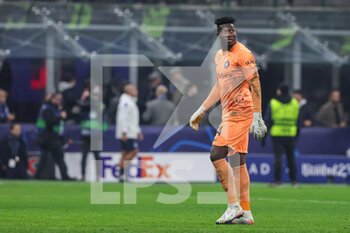2023-02-22 - Andre Onana of FC Internazionale looks on during the UEFA Champions League 2022/23 Round of 16 - First leg football match between FC Internazionale and FC Porto at Giuseppe Meazza Stadium, Milan, Italy on February 22, 2023 - INTER - FC INTERNAZIONALE VS FC PORTO - UEFA CHAMPIONS LEAGUE - SOCCER