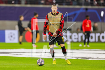2023-02-23 - Erling Haaland (9) of Manchester City warms up during the UEFA Champions League, Round of 16, 1st leg football match between RB Leipzig and Manchester City on February 22, 2023 at Red Bull Arena in Leipzig, Germany - FOOTBALL - CHAMPIONS LEAGUE - LEIPZIG V MANCHESTER CITY - UEFA CHAMPIONS LEAGUE - SOCCER