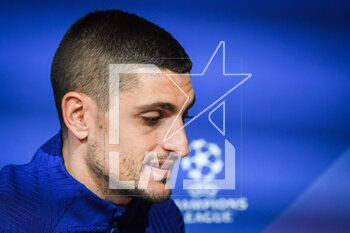 2023-03-07 - Marco VERRATTI of PSG during the Paris Saint-Germain press conference ahead of the UEFA Champions League football match on March 7, 2023 at Allianz Arena in Munich, Germany - FOOTBALL - BAYERN MUNICH V PARIS SG - TRAINING AND PRESS CONFERENCE - UEFA CHAMPIONS LEAGUE - SOCCER
