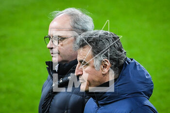 2023-03-07 - Luis CAMPOS of PSG and Christophe GALTIER of PSG during the training of the Paris Saint-Germain team ahead of the UEFA Champions League football match on March 7, 2023 at Allianz Arena in Munich, Germany - FOOTBALL - BAYERN MUNICH V PARIS SG - TRAINING AND PRESS CONFERENCE - UEFA CHAMPIONS LEAGUE - SOCCER
