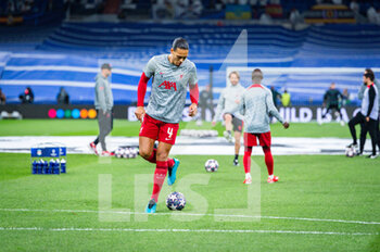2023-03-15 - Virgil van Dijk (Liverpool) during the warm up before the football match between
Real Madrid and Liverpool valid for the second leg of the round of 16 of the Uefa Champion’s League celebrated in Madrid, Spain at Bernabeu stadium on Wednesday 15 March 2023 - REAL MADRID VS LIVERPOOL - UEFA CHAMPIONS LEAGUE - SOCCER