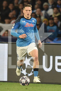2023-03-15 - Piotr Zielinski of SSC Napoli  in action   during the Uefa Champions League  match between   SSC Napoli vs Eintracht Frankfurt at  Diego Armando Maradona  - SSC NAPOLI VS EINTRACHT FRANKFURT - UEFA CHAMPIONS LEAGUE - SOCCER