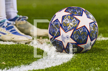 2023-03-14 - Match Ball during the UEFA Champions League, Round of 16, 2nd leg football match between FC Porto and FC Internazionale on March 14, 2023 at Estadio do Dragao in Porto, Portugal - FOOTBALL - CHAMPIONS LEAGUE - PORTO V INTERNAZIONALE - UEFA CHAMPIONS LEAGUE - SOCCER