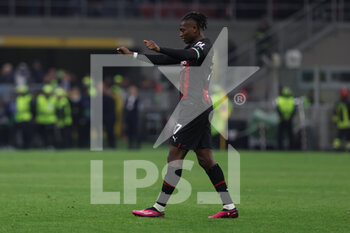 2023-04-12 - Rafael Leao of AC Milan celebrates the victory at the end of the match during UEFA Champions League 2022/23 Quarter-Finals - First  leg football match between AC Milan and SSC Napoli at San Siro Stadium, Milan, Italy on April 12, 2023 - AC MILAN VS SSC NAPOLI - UEFA CHAMPIONS LEAGUE - SOCCER