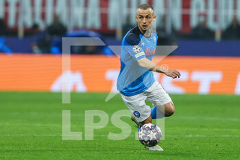 2023-04-12 - Stanislav Lobotka of SSC Napoli in action during UEFA Champions League 2022/23 Quarter-Finals - First  leg football match between AC Milan and SSC Napoli at San Siro Stadium, Milan, Italy on April 12, 2023 - AC MILAN VS SSC NAPOLI - UEFA CHAMPIONS LEAGUE - SOCCER