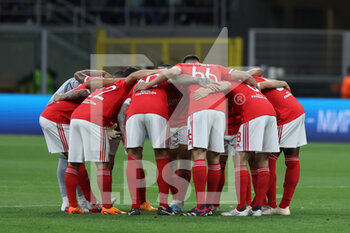 2023-04-19 - SL Benfica players during the UEFA Champions League 2022/23 Quarter-Finals - 2nd leg football match between FC Internazionale and SL Benfica at Giuseppe Meazza Stadium, Milan, Italy on April 19, 2023 - INTER - FC INTERNAZIONALE VS BENFICA - UEFA CHAMPIONS LEAGUE - SOCCER