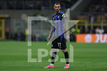2023-04-19 - Marcelo Brozovic of FC Internazionale gestures during the UEFA Champions League 2022/23 Quarter-Finals - 2nd leg football match between FC Internazionale and SL Benfica at Giuseppe Meazza Stadium, Milan, Italy on April 19, 2023 - INTER - FC INTERNAZIONALE VS BENFICA - UEFA CHAMPIONS LEAGUE - SOCCER