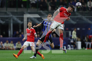 2023-04-19 - Nicolas Otamendi of SL Benfica in action during the UEFA Champions League 2022/23 Quarter-Finals - 2nd leg football match between FC Internazionale and SL Benfica at Giuseppe Meazza Stadium, Milan, Italy on April 19, 2023 - INTER - FC INTERNAZIONALE VS BENFICA - UEFA CHAMPIONS LEAGUE - SOCCER