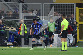 2023-04-19 - Lautaro Martinez of FC Internazionale celebrates after scoring a goal during the UEFA Champions League 2022/23 Quarter-Finals - 2nd leg football match between FC Internazionale and SL Benfica at Giuseppe Meazza Stadium, Milan, Italy on April 19, 2023 - INTER - FC INTERNAZIONALE VS BENFICA - UEFA CHAMPIONS LEAGUE - SOCCER