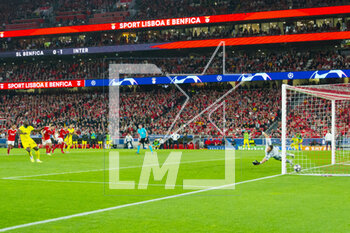 2023-04-11 - Romelu Lukaku of Inter scores a goal from the penalty spot 0-2 during the UEFA Champions League, Quarter-finals, 1st leg football match between SL Benfica and FC Internazionale on April 11, 2023 at Estadio do Sport Lisboa e Benfica in Lisbon, Portugal - FOOTBALL - CHAMPIONS LEAGUE - BENFICA V INTERNAZIONALE - UEFA CHAMPIONS LEAGUE - SOCCER