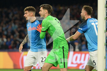 2023-04-18 - Giovanni Di Lorenzo of SSC Napoli  encourage Alex Meret of SSC Napoli  after the penalty saved during the Uefa Champions League  match between SSC Napoli vs AC Milan  at Diego Armando Maradona Stadium - SSC NAPOLI VS AC MILAN - UEFA CHAMPIONS LEAGUE - SOCCER