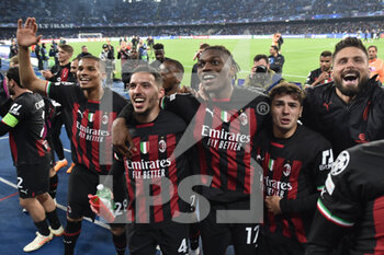 2023-04-18 - Rafael Leao of AC Milan cheers at the end of the match under the fans during the Uefa Champions League  match between SSC Napoli vs AC Milan  at Diego Armando Maradona Stadium - SSC NAPOLI VS AC MILAN - UEFA CHAMPIONS LEAGUE - SOCCER
