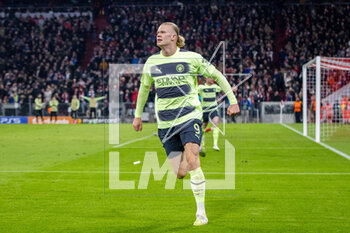 2023-04-19 - Manchester City forward Erling Haaland (9) scores and celebrates 0-1 during the UEFA Champions League, Quarter-finals, 2nd leg football match between Bayern Munich and Manchester City on 19 April 2023 at Allianz Arena in Munich, Germany - FOOTBALL - CHAMPIONS LEAGUE - BAYERN MUNICH V MANCHESTER CITY - UEFA CHAMPIONS LEAGUE - SOCCER