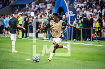 2023-05-09 - Vinicius Junior (Real Madrid) before the football match between
Real Madrid and Manchester City valid for the semi final of the Uefa Champion’s League celebrated in Madrid, Spain at Bernabeu Stadium on Tuesday 09 May 2023 - SEMIFINAL - REAL MADRID VS MANCHESTER CITY - UEFA CHAMPIONS LEAGUE - SOCCER