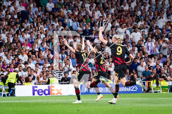 2023-05-09 - Erling Haaland (Manchester City) and Kevin De Bruyne (Manchester City) celebrate a goal during the football match between
Real Madrid and Manchester City valid for the semi final of the Uefa Champion’s League celebrated in Madrid, Spain at Bernabeu Stadium on Tuesday 09 May 2023 - SEMIFINAL - REAL MADRID VS MANCHESTER CITY - UEFA CHAMPIONS LEAGUE - SOCCER