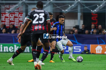2023-05-10 - Lautaro Martinez of FC Internazionale in action during UEFA Champions League 2022/23 Semi-Final 1st  leg football match between AC Milan and FC Internazionale at San Siro Stadium, Milan, Italy on May 10, 2023 - SEMIFINAL - AC MILAN VS INTER - FC INTERNAZIONALE - UEFA CHAMPIONS LEAGUE - SOCCER