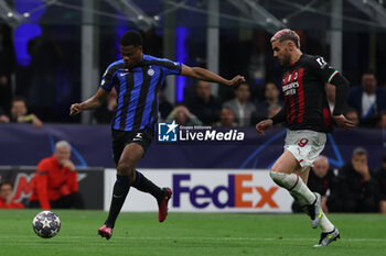 2023-05-16 - Denzel Dumfries of FC Internazionale in action during the UEFA Champions League 2022/23 Semi-Final second leg football match between FC Internazionale and AC Milan at Giuseppe Meazza Stadium, Milan, Italy on May 16, 2023 - SEMIFINAL - INTER - FC INTERNAZIONALE VS AC MILAN - UEFA CHAMPIONS LEAGUE - SOCCER